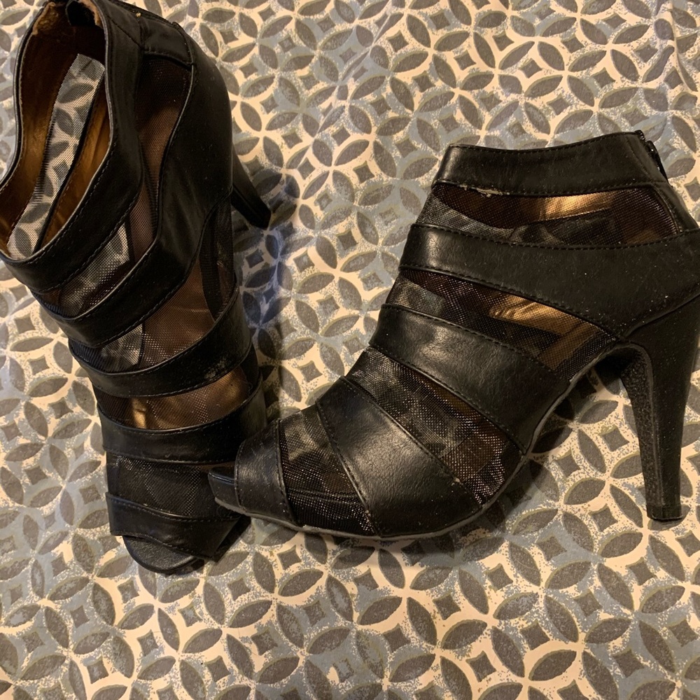 Ladies high heel size 81/2 n boot size 8
